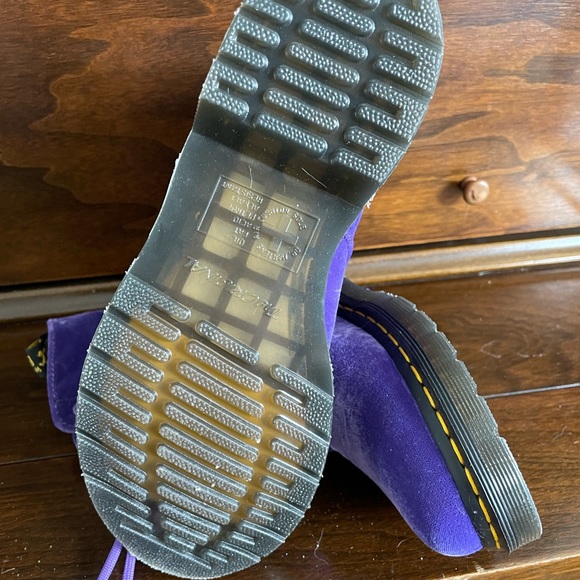 I thought I was into purple, but I’m not. - Picture 3 of 3